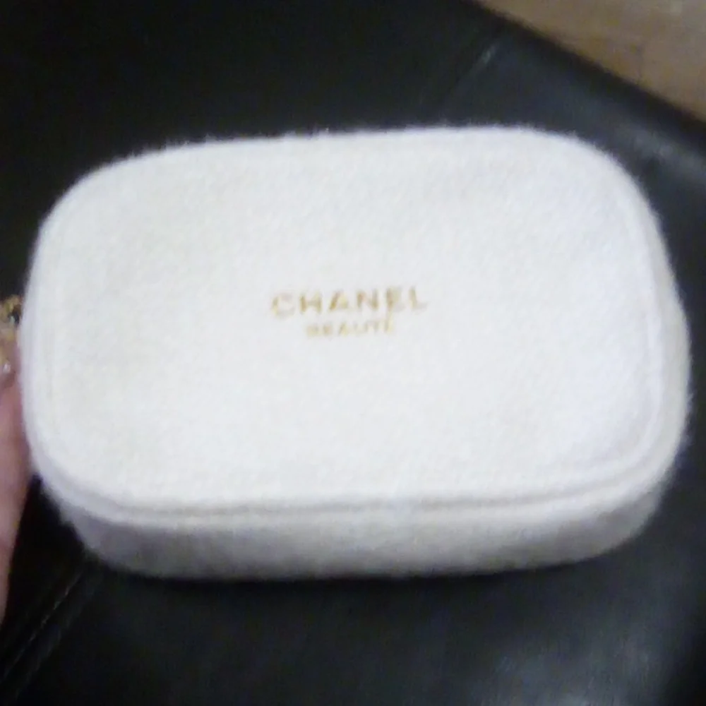 Chanel  Cosmetic Bag With Snowflake Charm New Bonus Random Beauty Items
